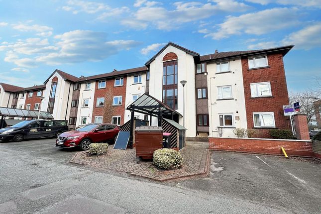 Canterbury Gardens, Squires Court, M5 2 bed flat for sale