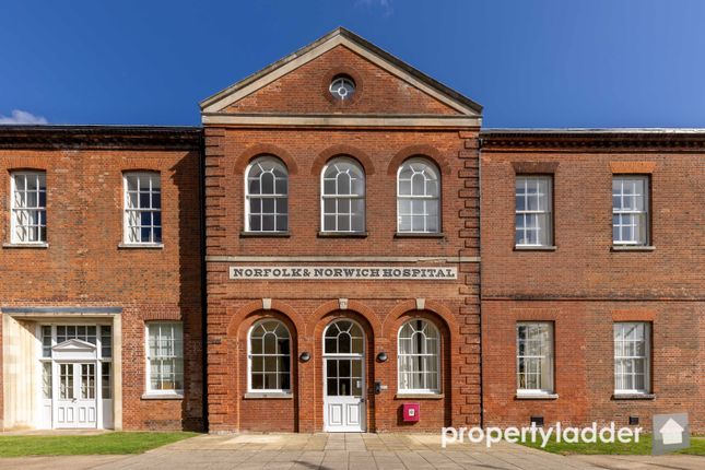 1 bedroom ground floor flat for sale