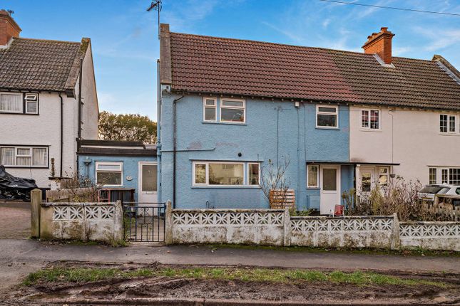 Goldney Avenue, Warmley, Bristol, BS30 3 bed semi