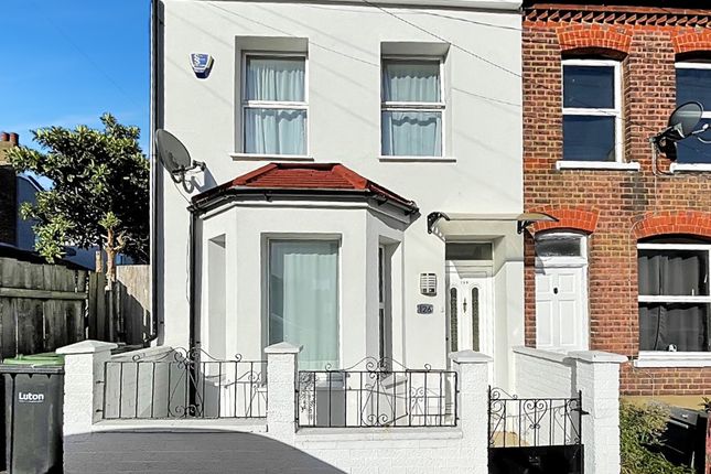 Maple Road West, Luton, Bedfordshire... 3 bed end of terrace house for sale