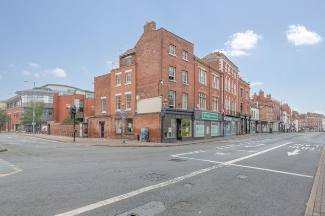 5 bedroom end of terrace house for sale