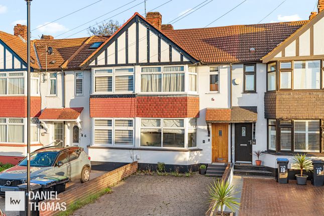 Freemantle Avenue, Enfield, EN3 3 bed terraced house for sale