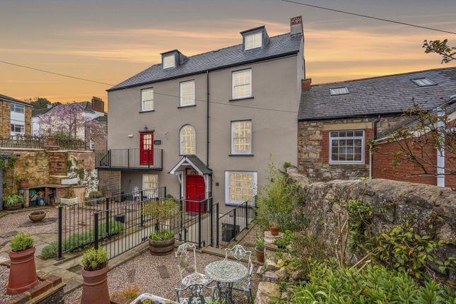 8 bed cottage