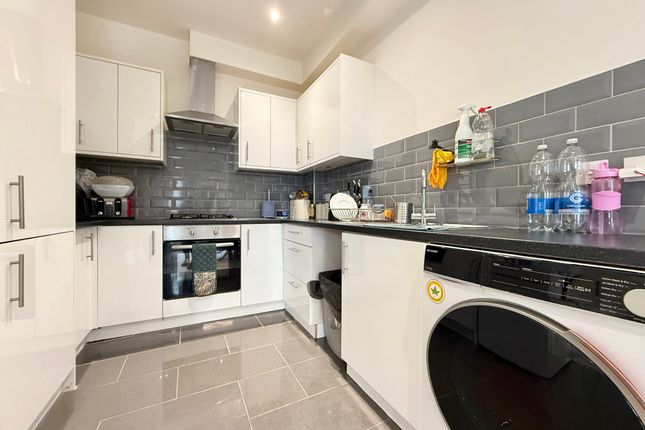 2 bed flat