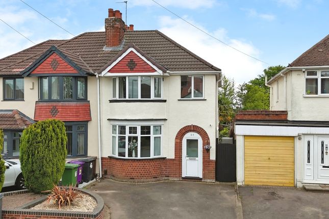 Beechwood Avenue, Wolverhampton WV11 3 bed semi