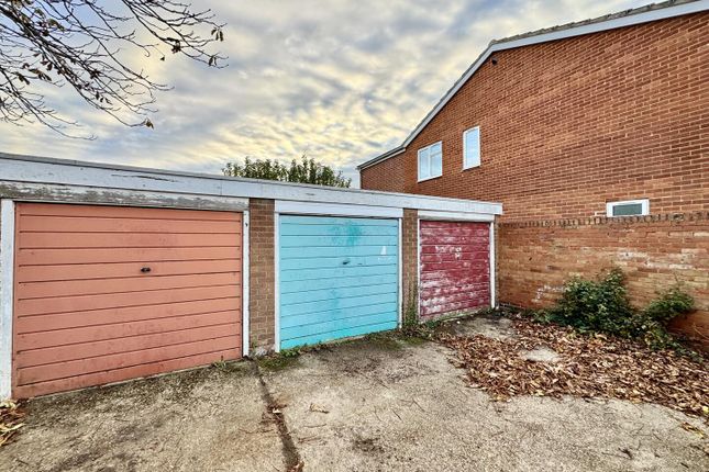 Pipit Close, Bedford MK45 Garage for sale