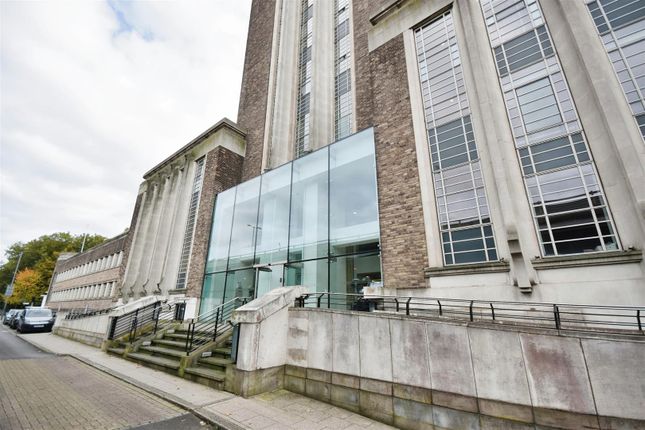 Great West Road, Brentford Studio for sale