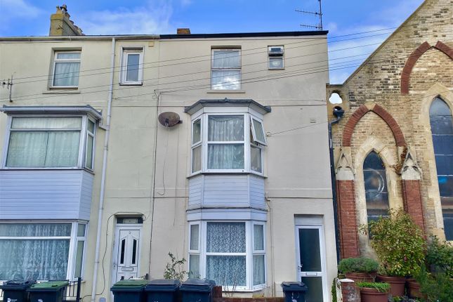 6 bed end terrace house