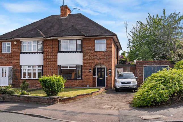 Woodside Drive, Joydens Wood 3 bed semi