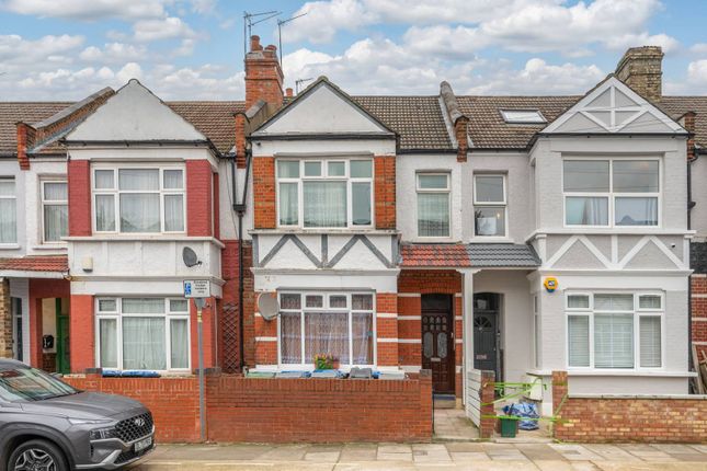 Drayton Road, Harlesden, London, NW10 3 bed maisonette for sale