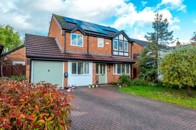 4 bed detached house
