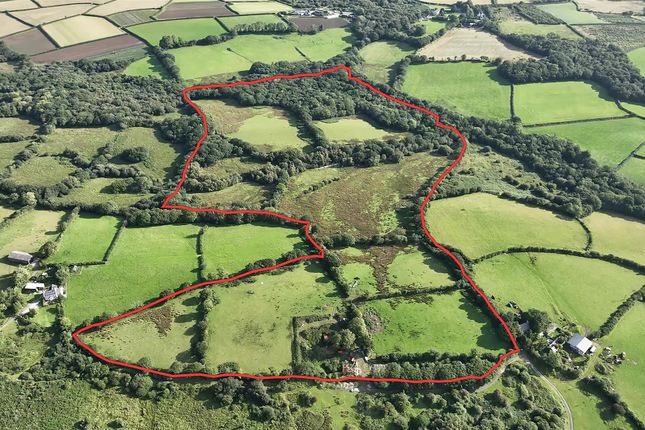 Pengwern Common, Llethryd Swansea SA2 3 bed property with land for sale