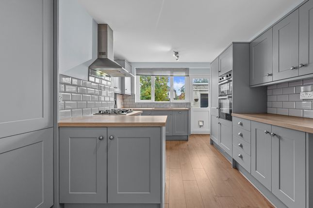 Blandford Avenue, Kettering, NN16 2 bed detached bungalow for sale