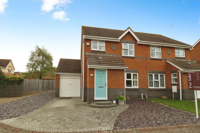 Bergman Close, Swindon, SN25 3 bed semi