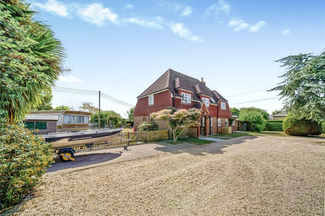4 bed detached house