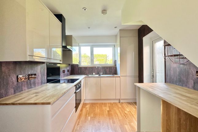 3 bed detached house