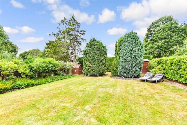 Coopers Green, Uckfield, East Sussex 4 bed semi