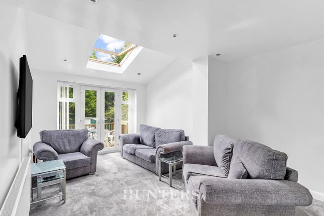 Naunton Road, Alkrington, Middleton M24 4 bed semi