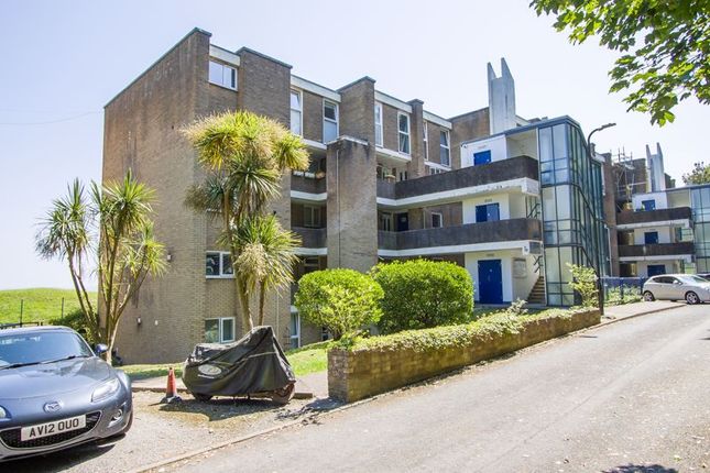 Clwyd, Northcliffe, Penarth 2 bed flat for sale