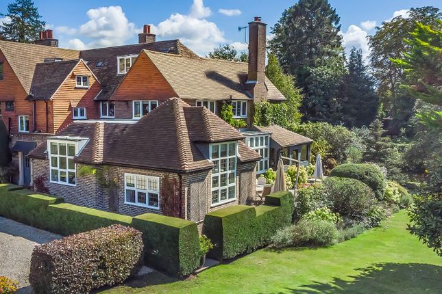 Weydown Road, Haslemere, Surrey 4 bed house for sale