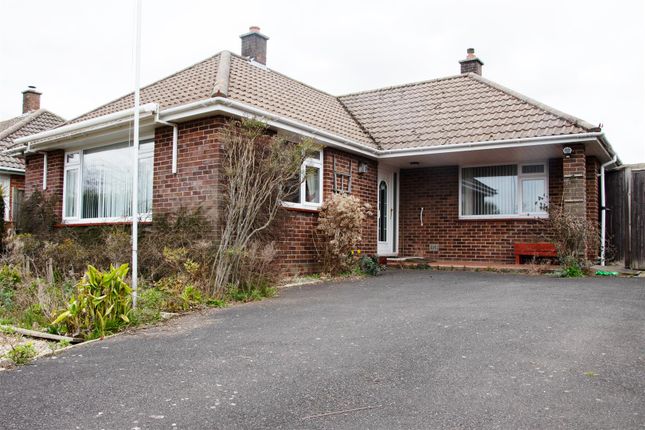 Lepe Road, Langley 2 bed bungalow for sale