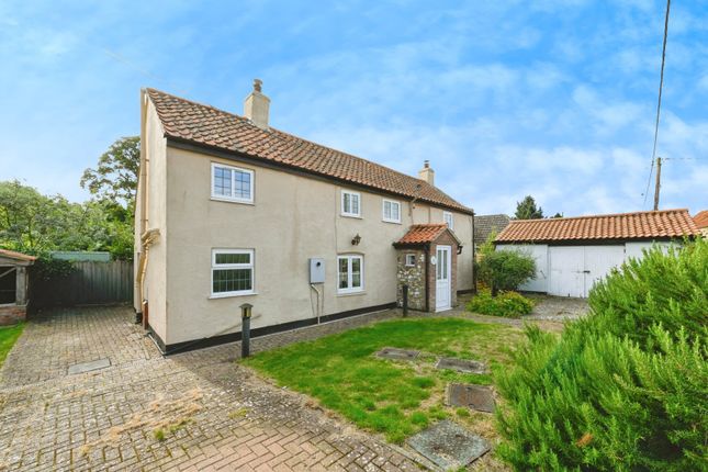 2 bedroom detached house for sale