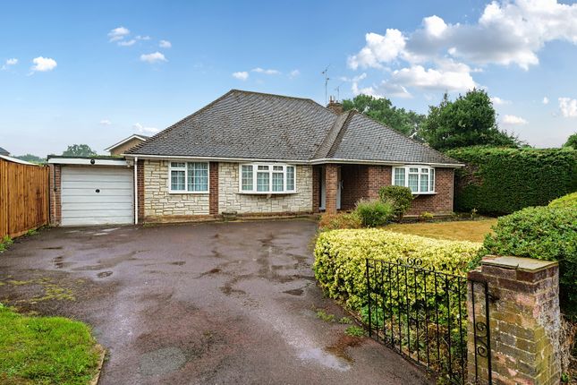Frogmore Road, Camberley GU17 3 bed detached bungalow for sale