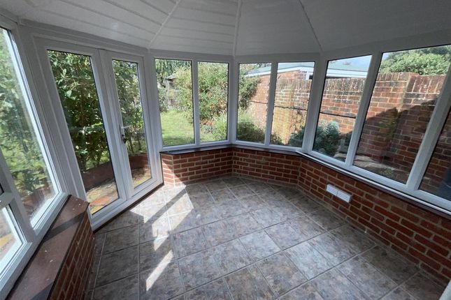 2 bed detached bungalow