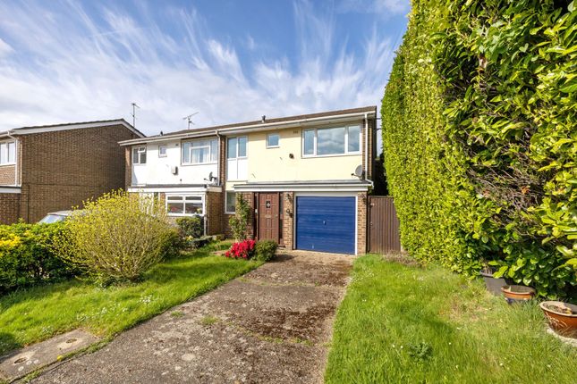 Woodgates Close, Horsham, RH13 3 bed semi