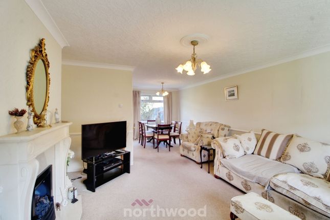 Clifton Drive, Doncaster DN5 3 bed detached house for sale