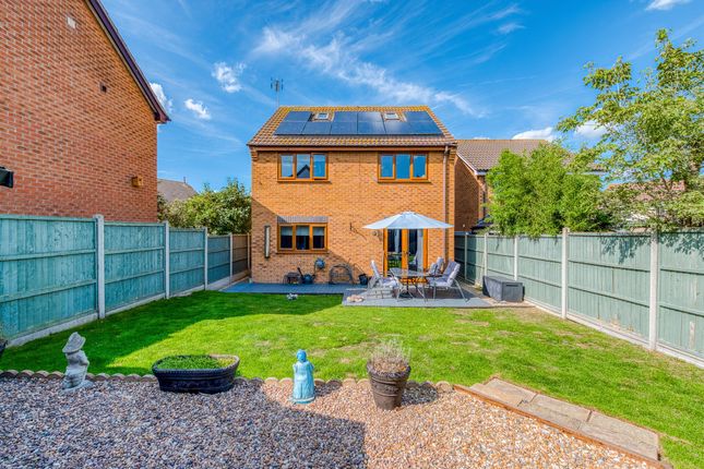 Bloomfield Way, Carlton Colville 4 bed detached house for sale
