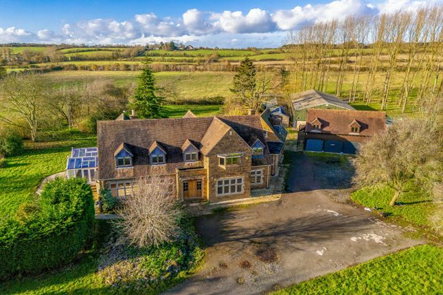 5 bedroom equestrian property for sale