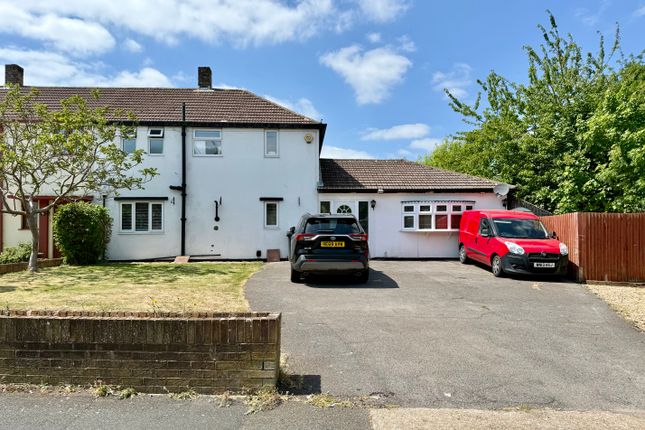 4 bedroom end of terrace house for sale