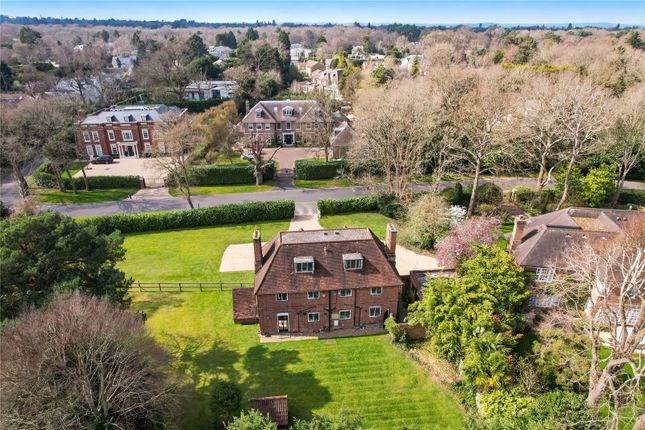 Eriswell Road, Burwood Park, KT12 6 bed detached house for sale