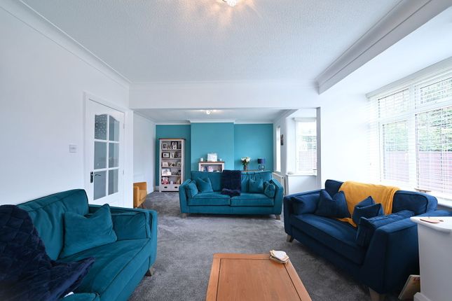 5 bedroom semi-detached house for sale