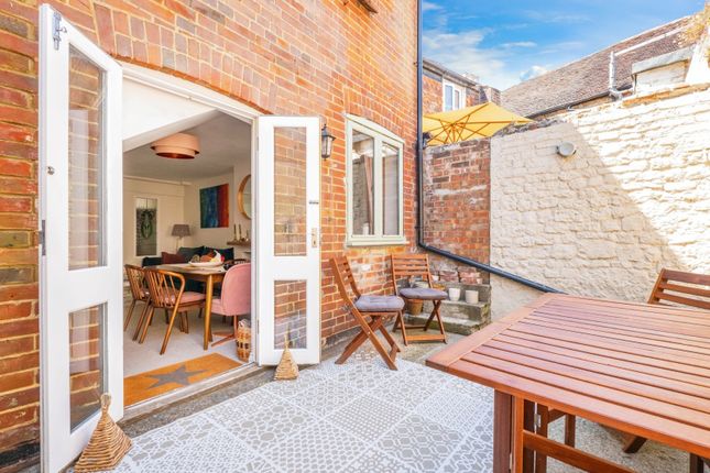 2 bedroom cottage for sale