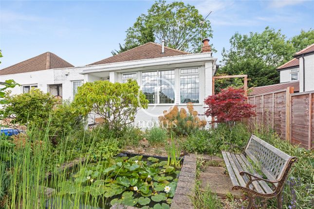 Ridge Close, London, NW4 3 bed bungalow for sale