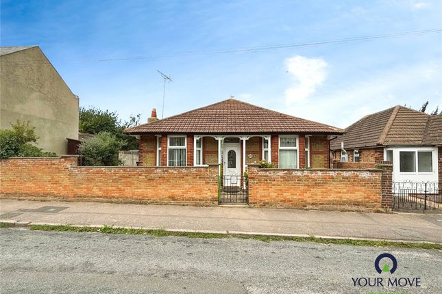 Queens Avenue, Kent CT12 2 bed detached house for sale