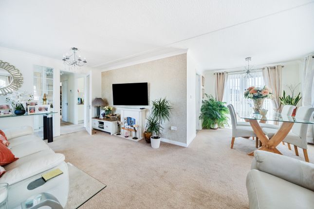 2 bedroom detached house for sale
