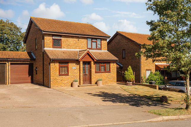 Aston Way, Epsom 4 bed link detached house for sale