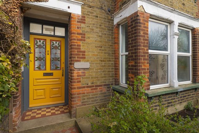 Willowmore, 2 London Road, Faversham 6 bed end of terrace house for sale