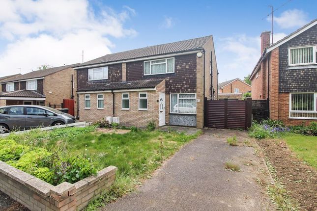 Chiltern Avenue, Bedford MK41 3 bed semi