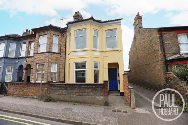 St. Peters Street, Lowestoft, NR32 4 bed end of terrace house for sale