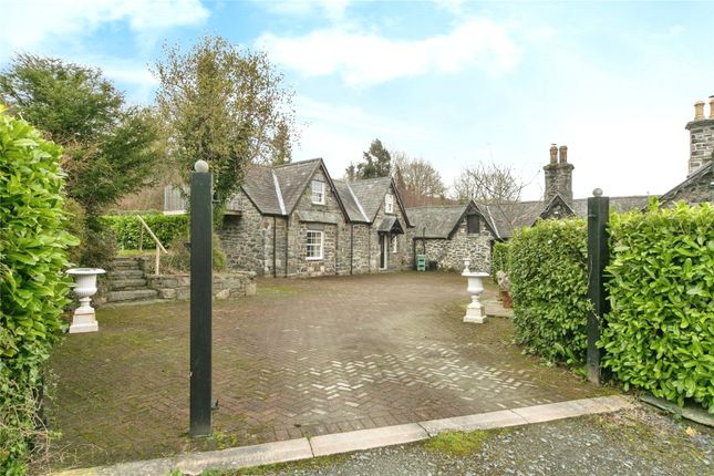 4 bedroom link detached house for sale