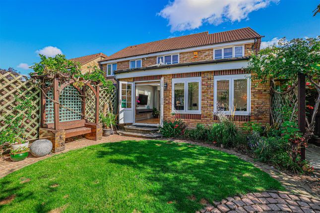York Way, Hemel Hempstead, HP2 3 bed house for sale