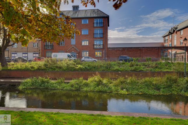 5 Sotherby House South Street, Stafford 2 bed apartment for sale