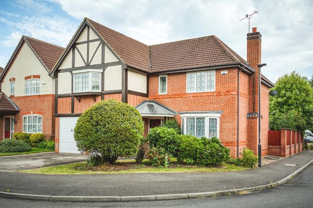 5 bedroom detached house for sale