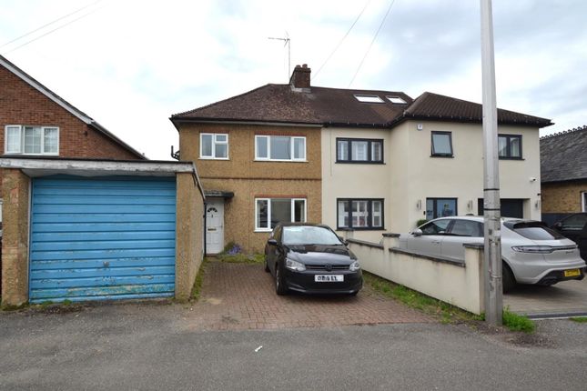 Baldock Road, Buntingford 3 bed semi