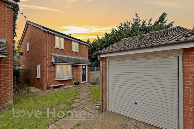 Ely Close, Flitwick 3 bed detached house for sale