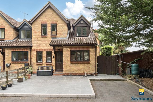 Waterside Mews, Guildford GU1 4 bed end of terrace house for sale